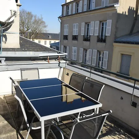 Chateau Au Calme Terrasse * 凡尔赛